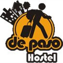 Logotipo DE PASO HOSTEL